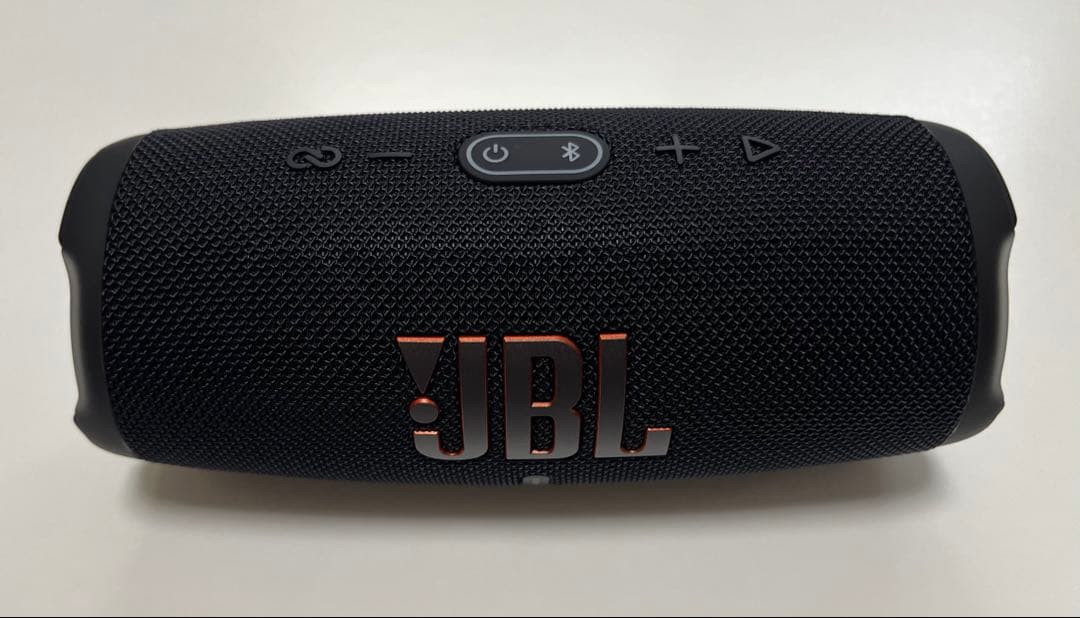 美品　JBL CHARGE5 Bluetooth スピーカー　ブラック