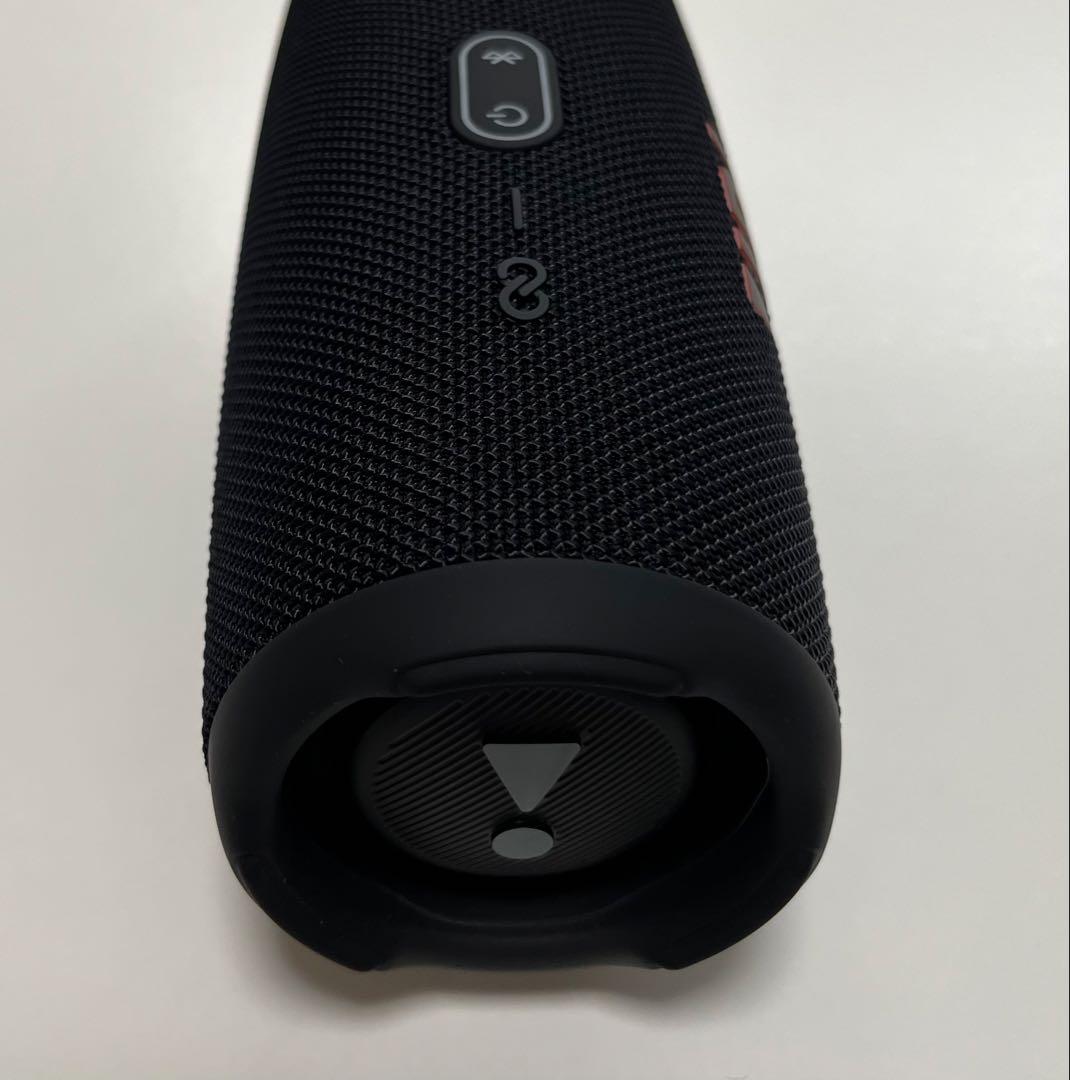 美品　JBL CHARGE5 Bluetooth スピーカー　ブラック