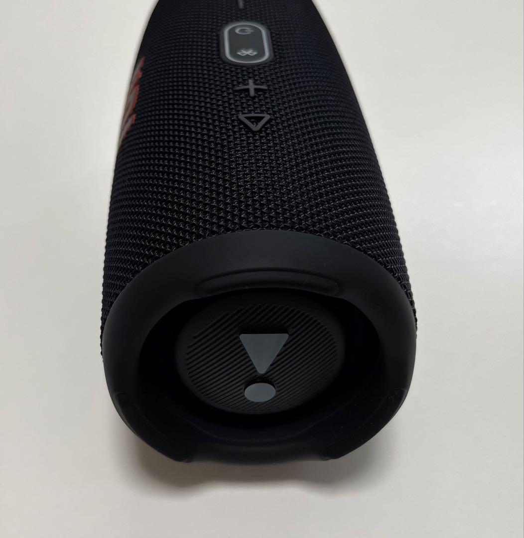 美品　JBL CHARGE5 Bluetooth スピーカー　ブラック