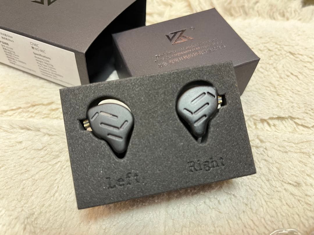 KZ ZAX ハイブリッドドライバー モニターイヤホン 1DD＋7BA ブラック