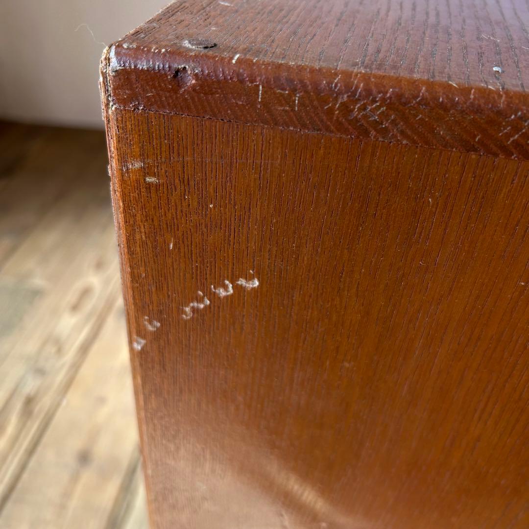 引き出し付き　飾り棚　収納