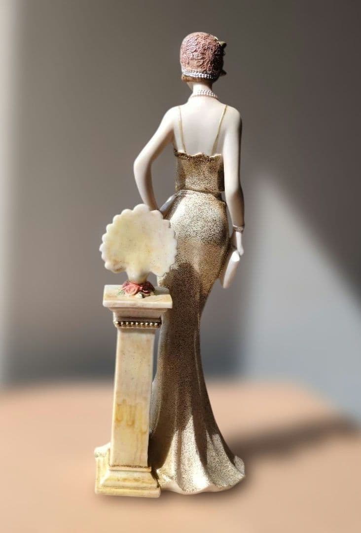 アールデコスタイル女性像 ゴールド