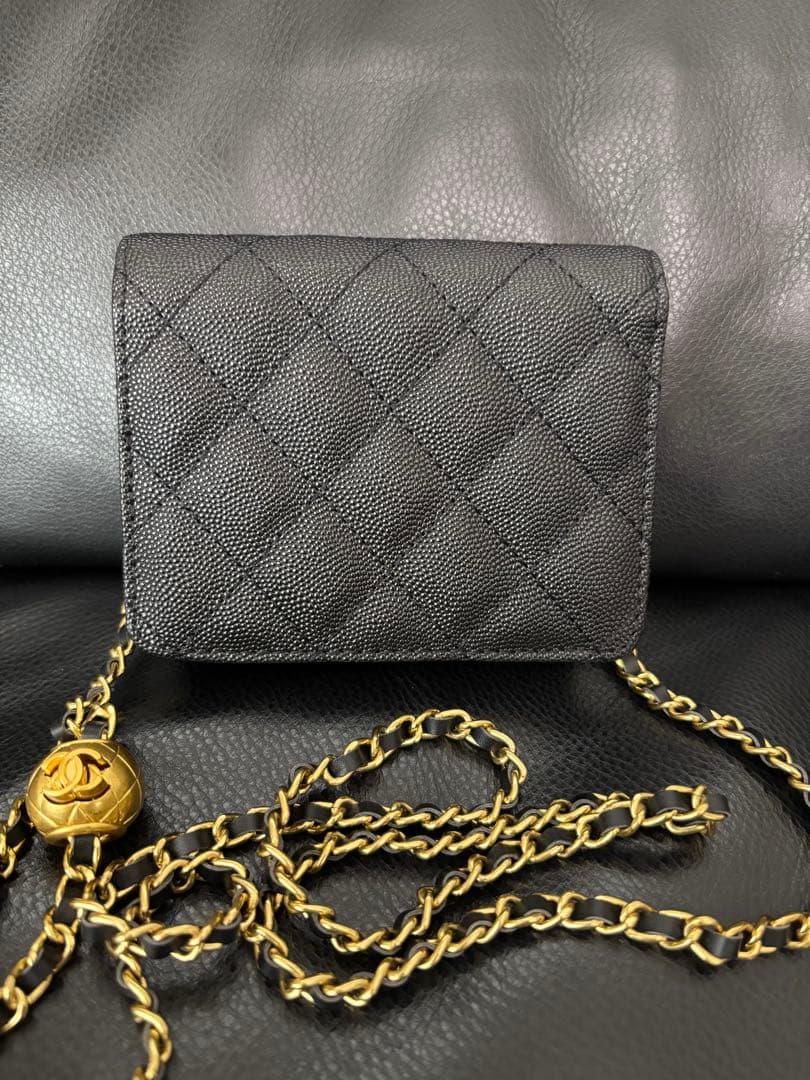CHANEL ミニショルダーバック ボールチェーン調節可能 ノベルティ