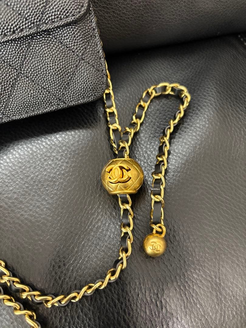 CHANEL ミニショルダーバック ボールチェーン調節可能 ノベルティ