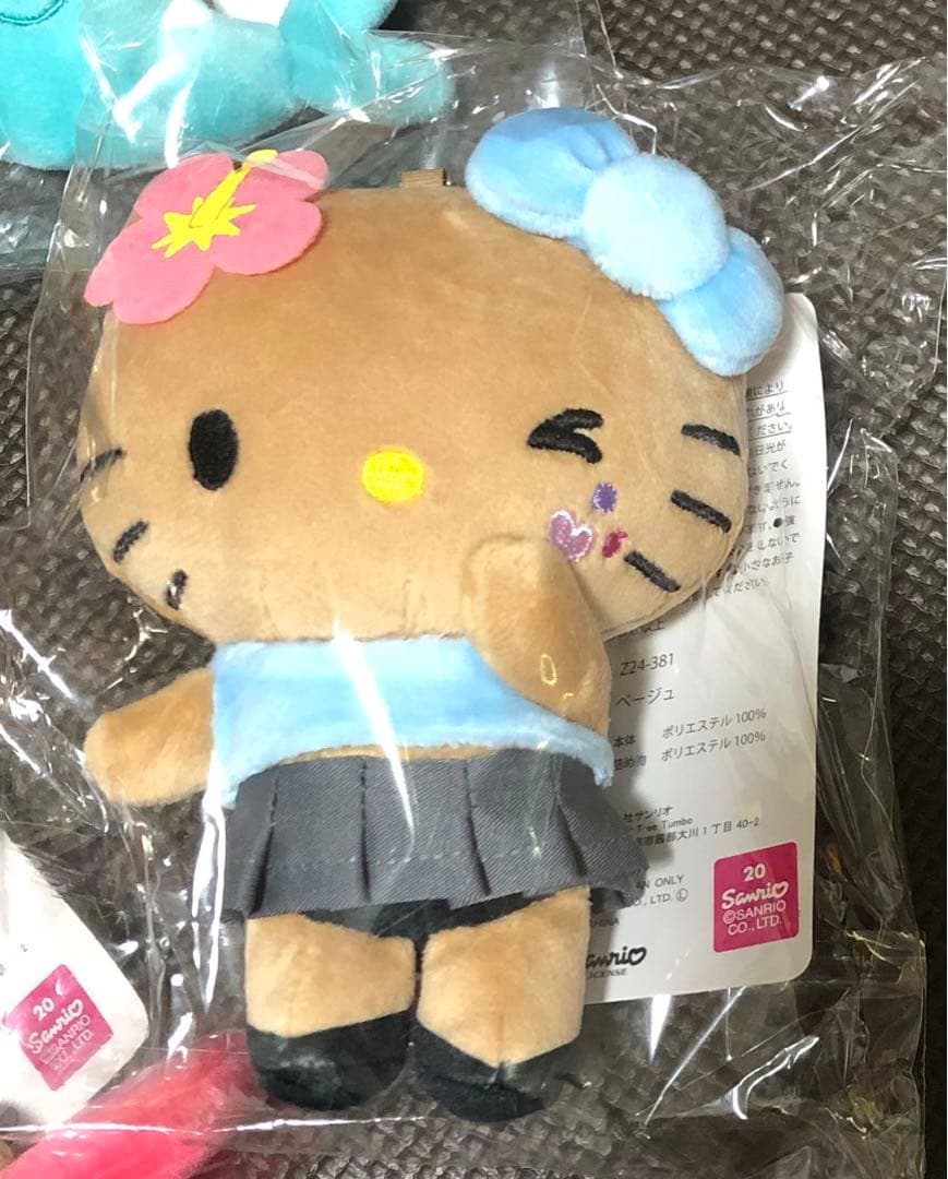 日焼けキティ　3点セット　新品　マスコットチャーム　コギャルキティ　キティちゃん