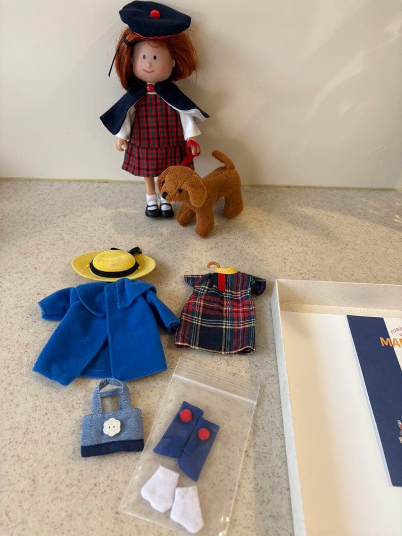 マドレーヌちゃん 人形