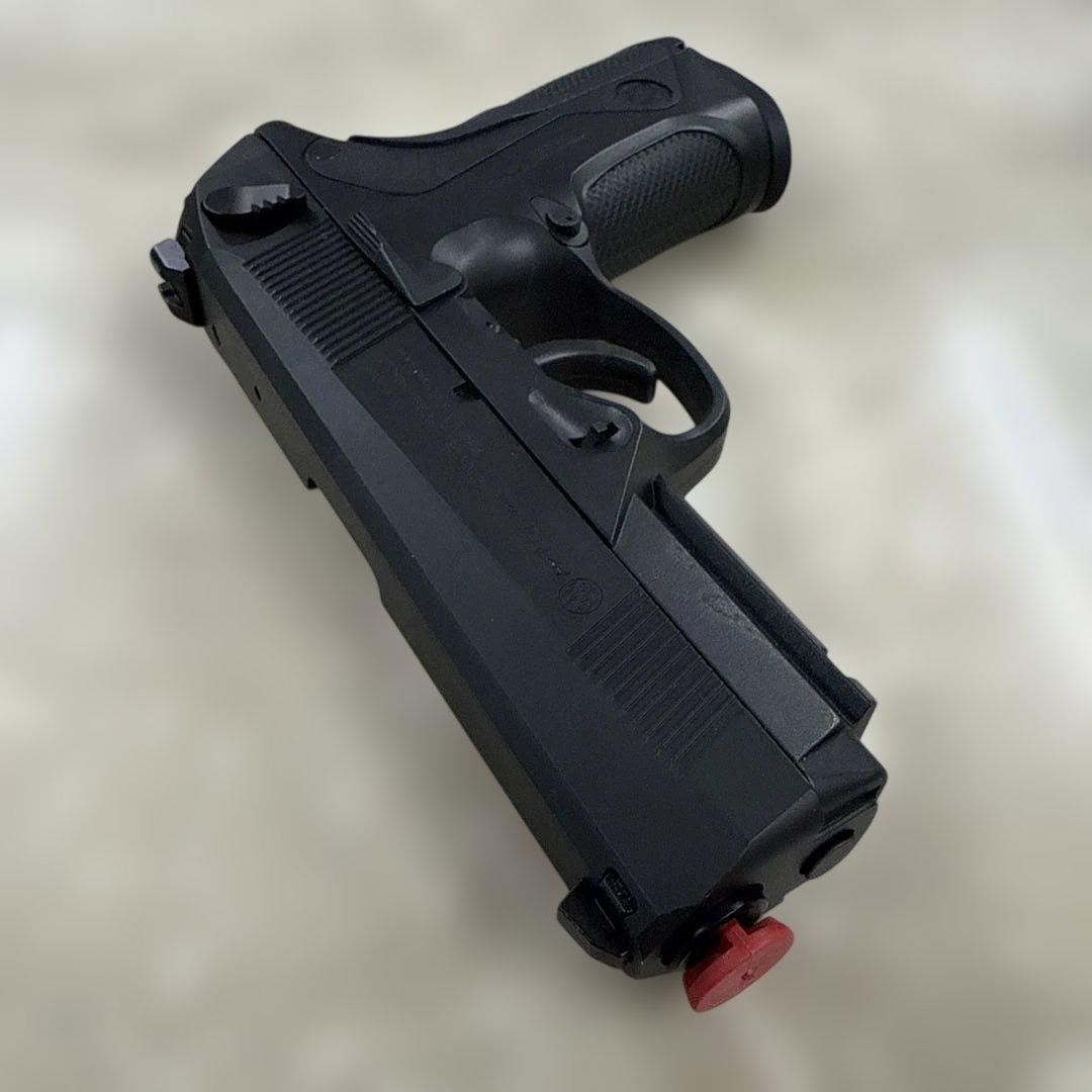 ⑥東京マルイ PX4　ガスブローバックガン