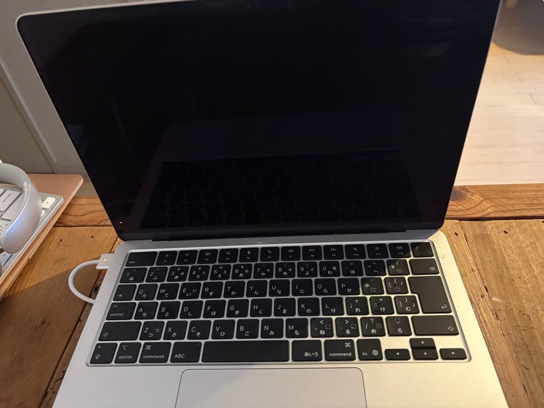 美品　Apple MacBook air M4 16GB 13インチ　2025