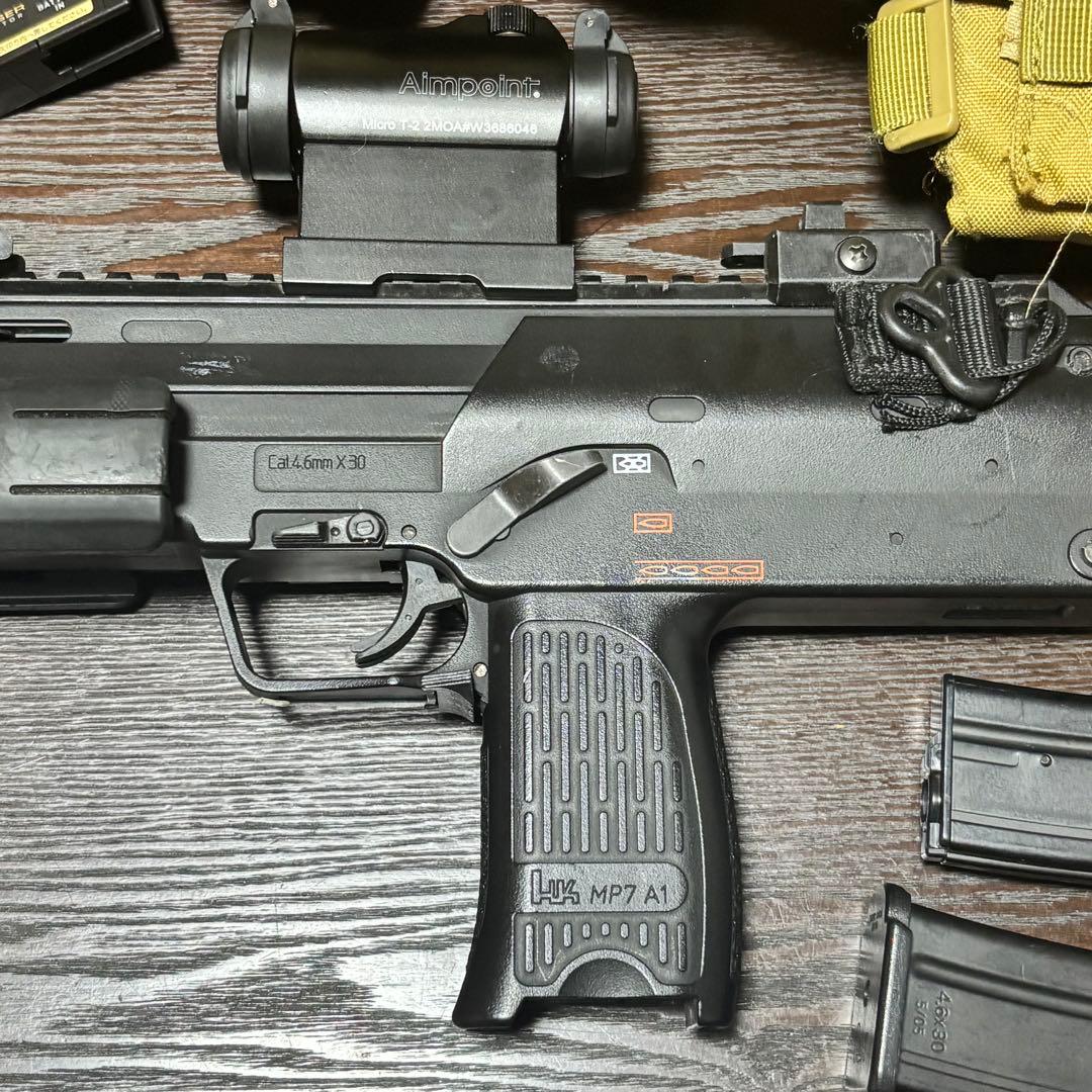 MP7 A1 電動ガン サイレンサー付き　ブラック 他セット売り