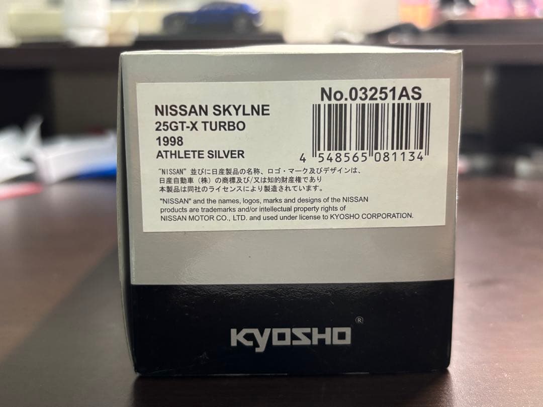 京商1/43 日産スカイライン25GT-Xターボ 1998 シルバー