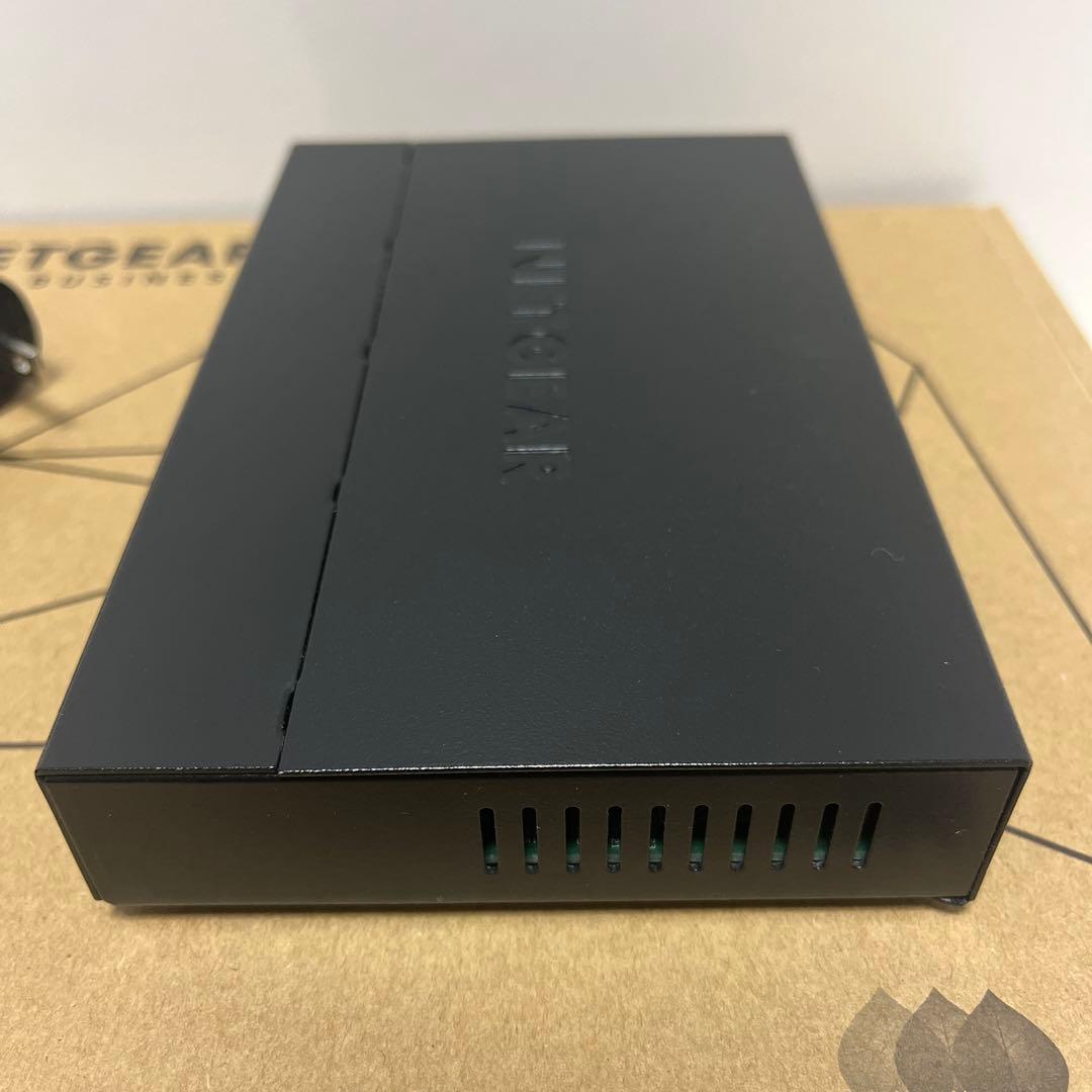 スマートスイッチ NETGEAR GS308T ギガビット 8ポート
