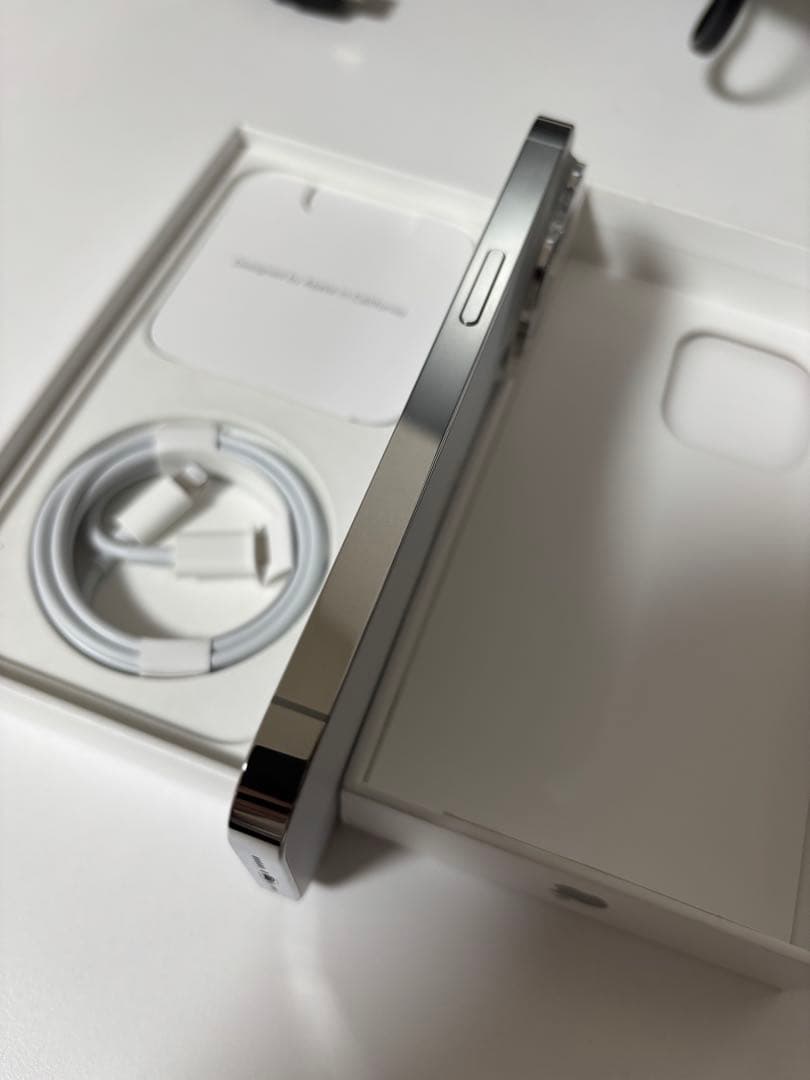 Apple iphone 14 pro 128GB SIMフリー