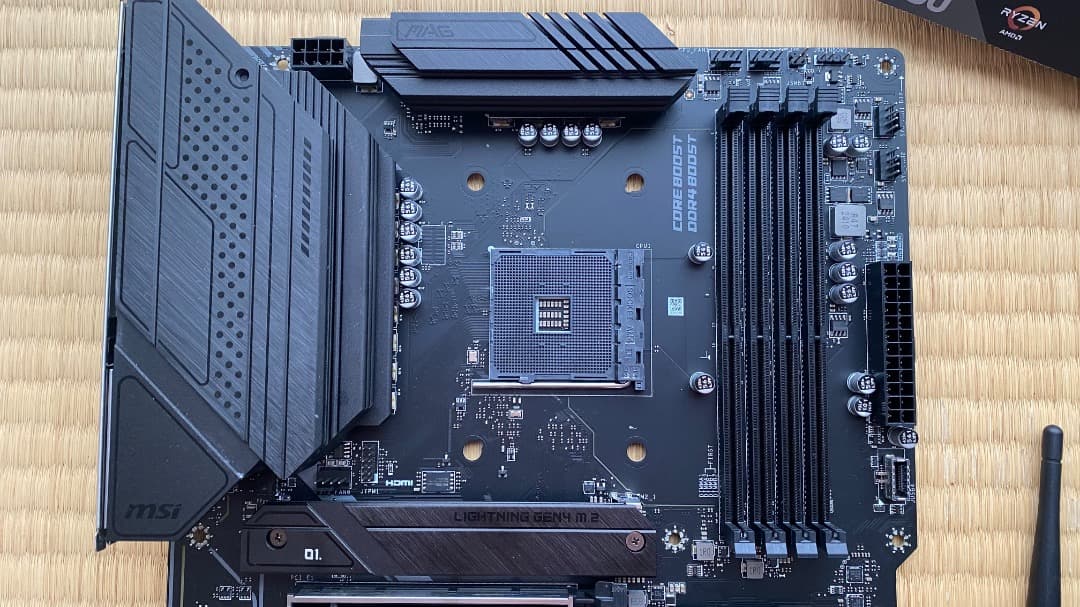 マザーボード MSI MAG B550 TOMAHAWK MAX WIFI