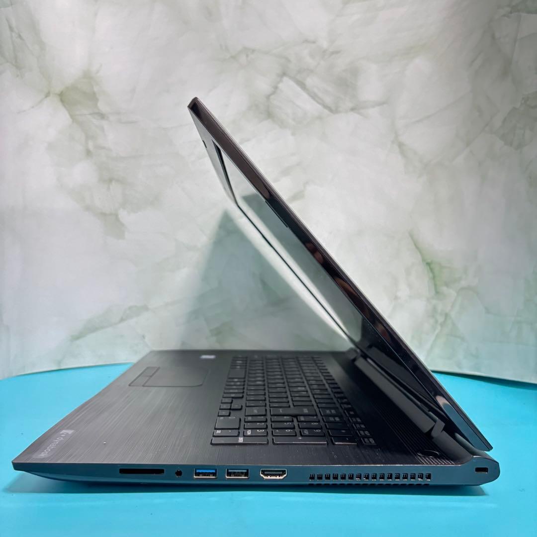 全機能◎バッテリー◎大画面！東芝SSDノートPC メモリ8GB オフィス付！