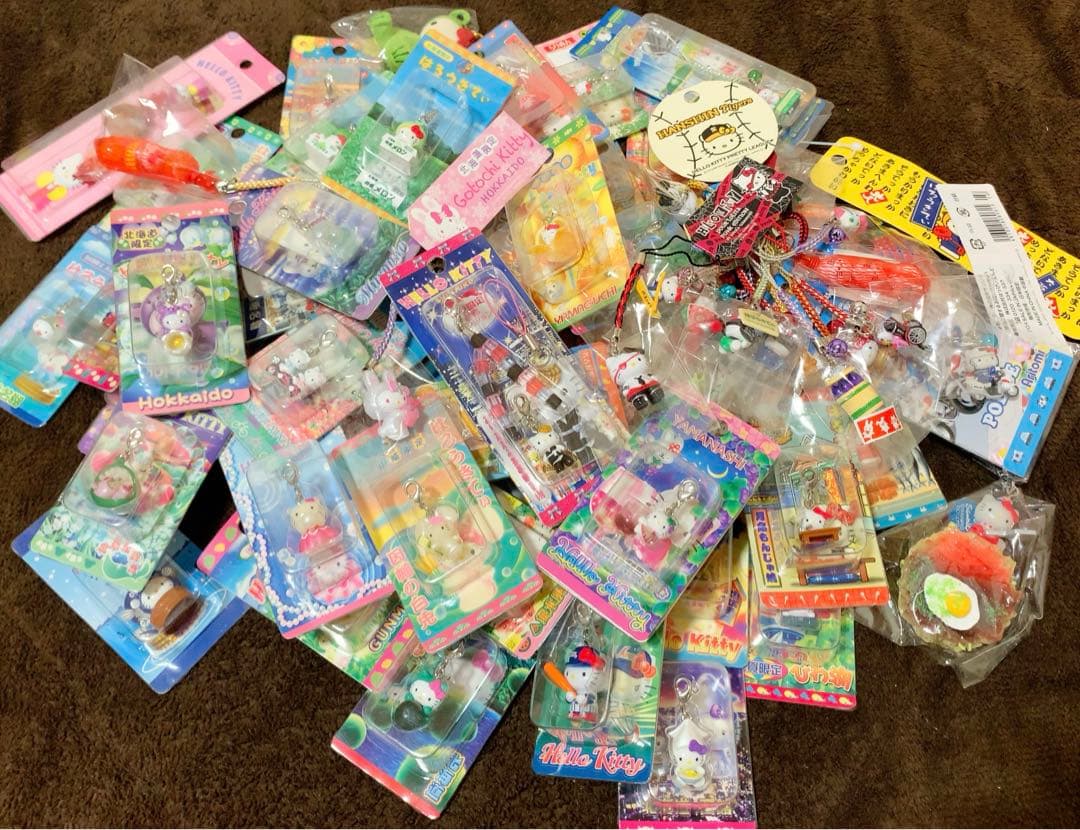 ヒ*マ様 ご当地キティ　68個　根付　ファスナーマスコット　パンク/新宿ver.