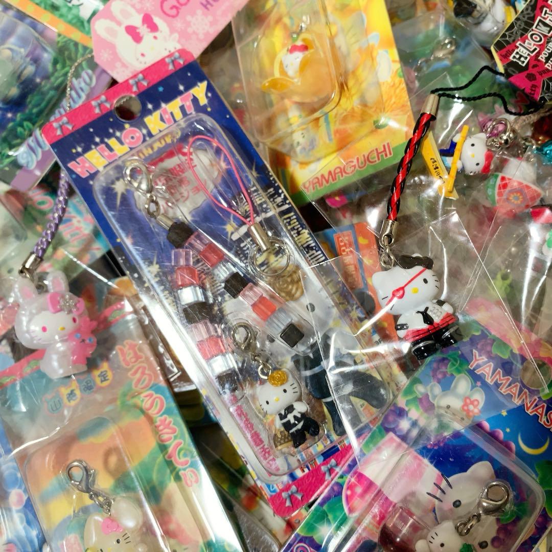 ヒ*マ様 ご当地キティ　68個　根付　ファスナーマスコット　パンク/新宿ver.