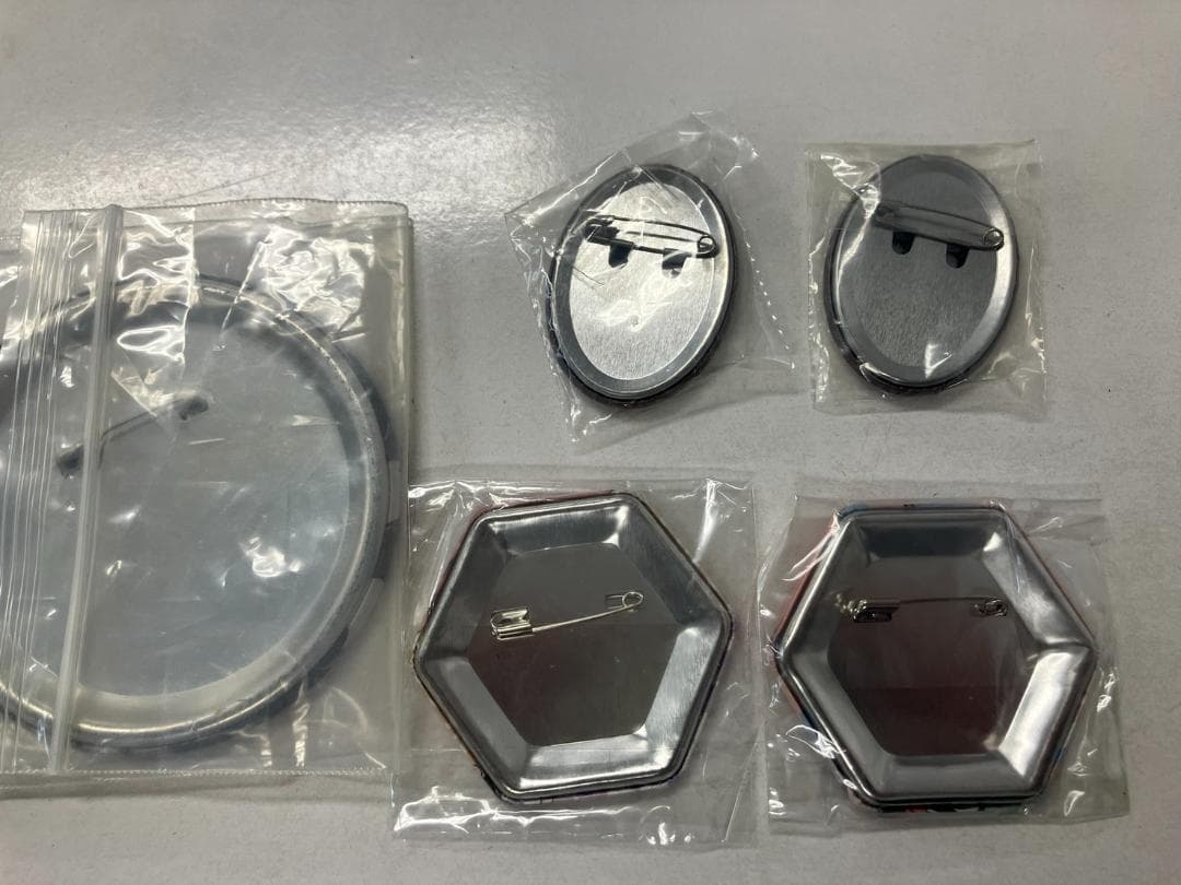 銀魂　神威 缶バッジ 5個セット