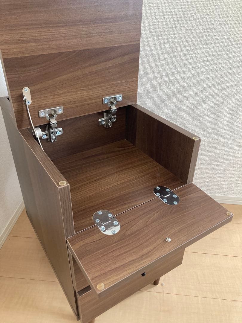 サイドテーブル　北欧風　3段引き出しキャビネット