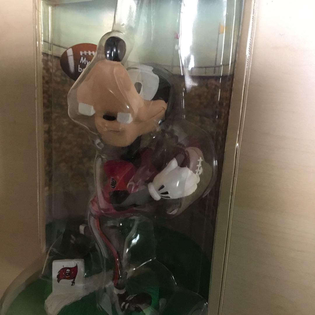 ディズニー　グーフィー　ボブルヘッドドール　フットボールフィギュア