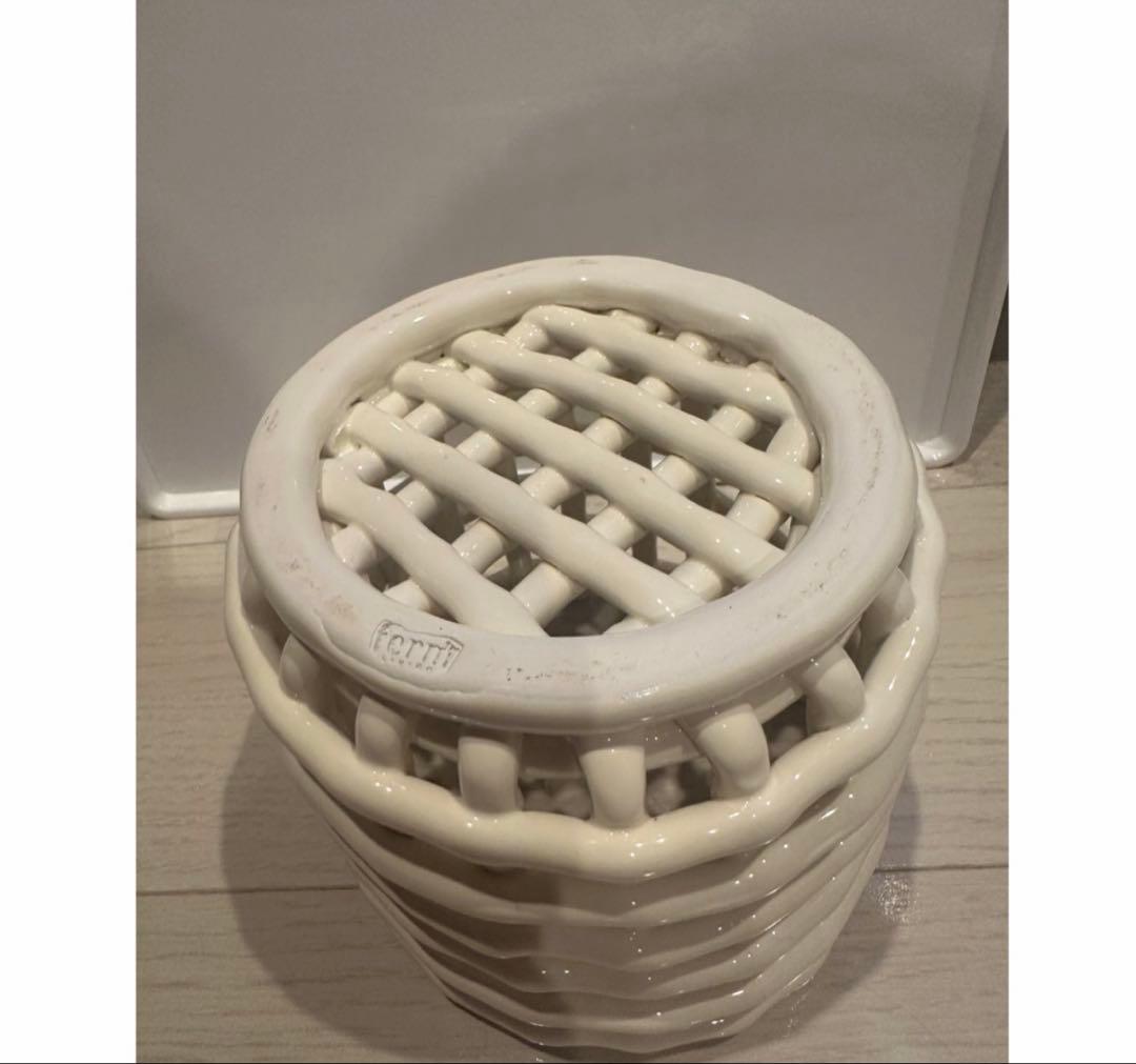 ferm living ホワイトセラミック鉢