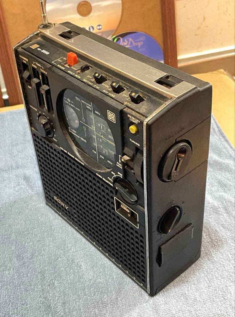 【ジャンク品】SONY ICF-5600 AM/FMラジオ 昭和レトロ