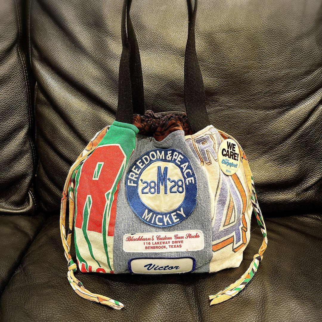 ハンドメイド 巾着トートバッグ ビンテージ缶バッジ付き♡