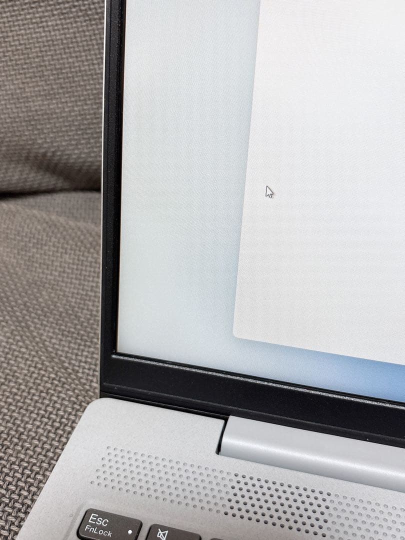 からあげ　美品　Lenovo IdeaPad 5-15IIL05