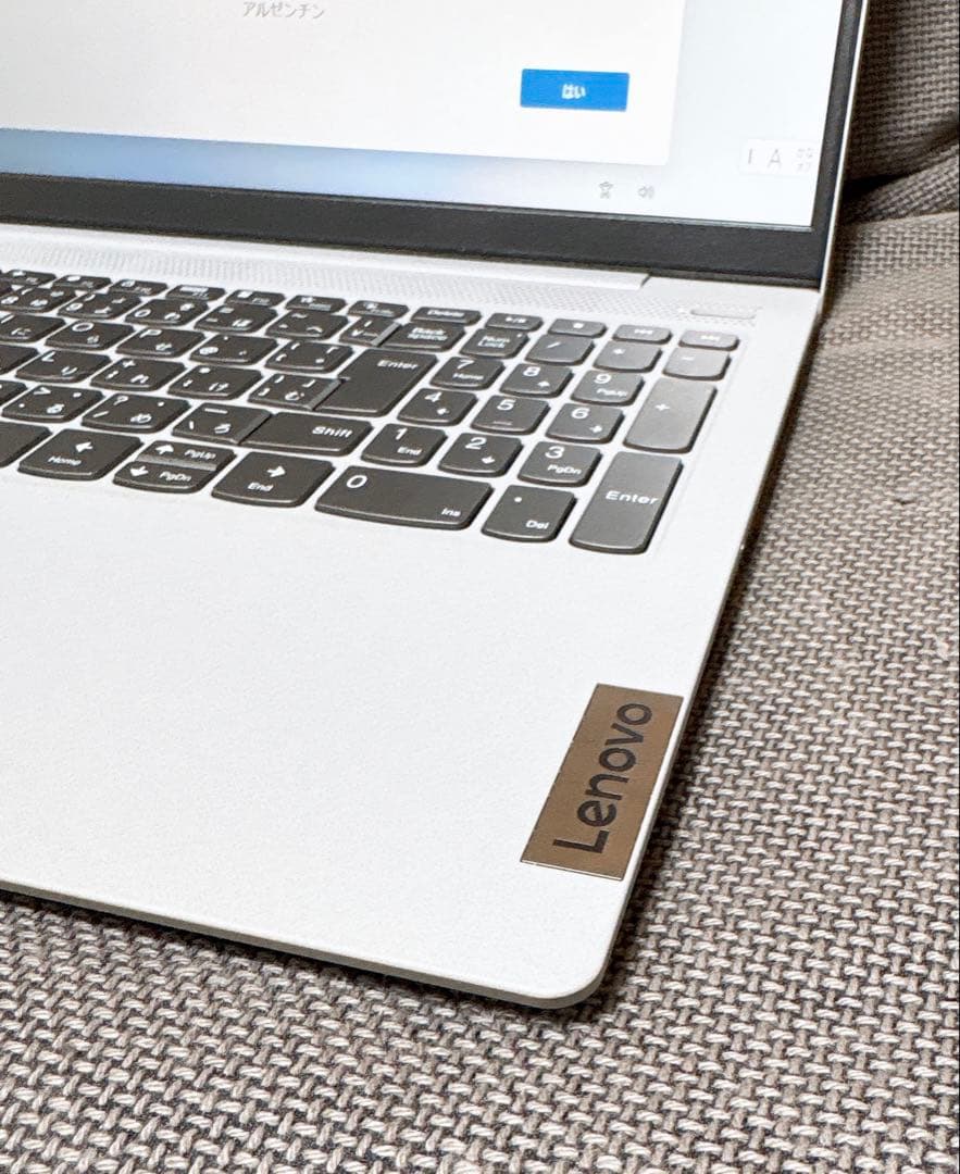 からあげ　美品　Lenovo IdeaPad 5-15IIL05