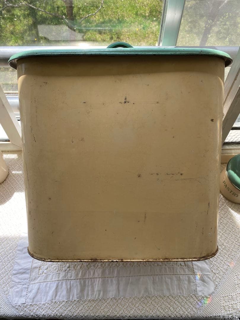 Tala社アンティーク BREAD缶