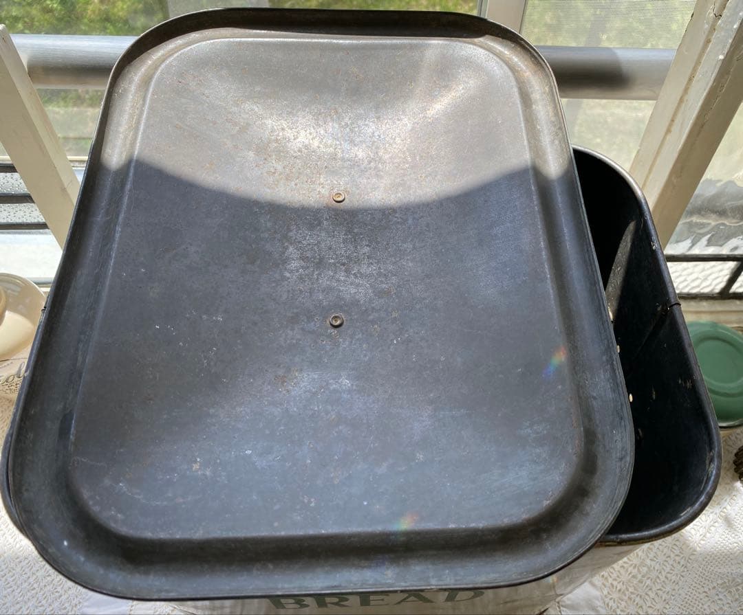 Tala社アンティーク BREAD缶