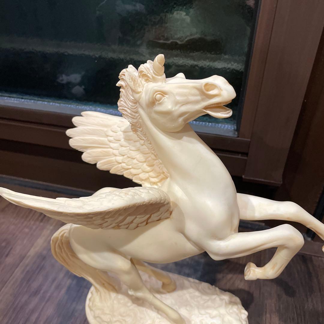 ペガサス　置物　石膏　スタチュー　フィギュア　修復跡あり