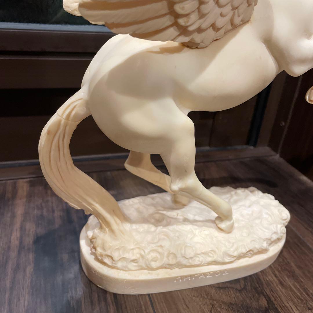 ペガサス　置物　石膏　スタチュー　フィギュア　修復跡あり