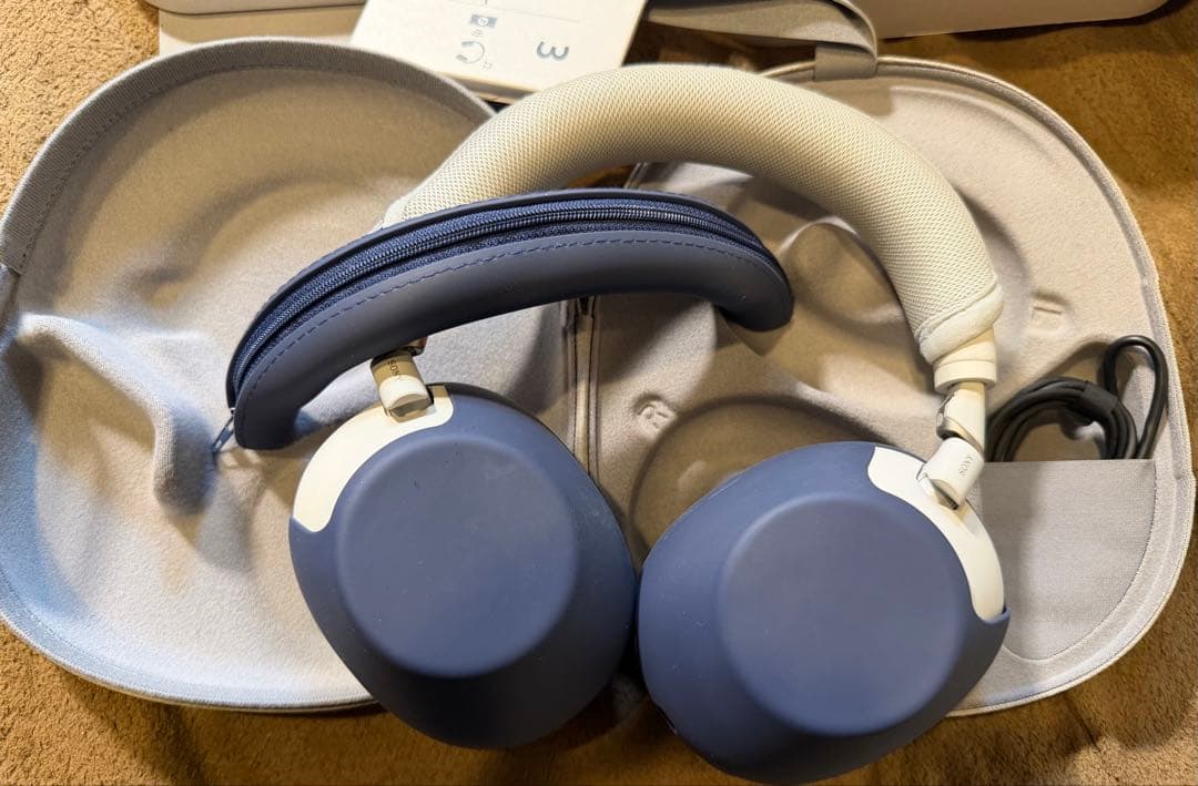 Sony WH-1000XM6 プラチナシルバー　使用少