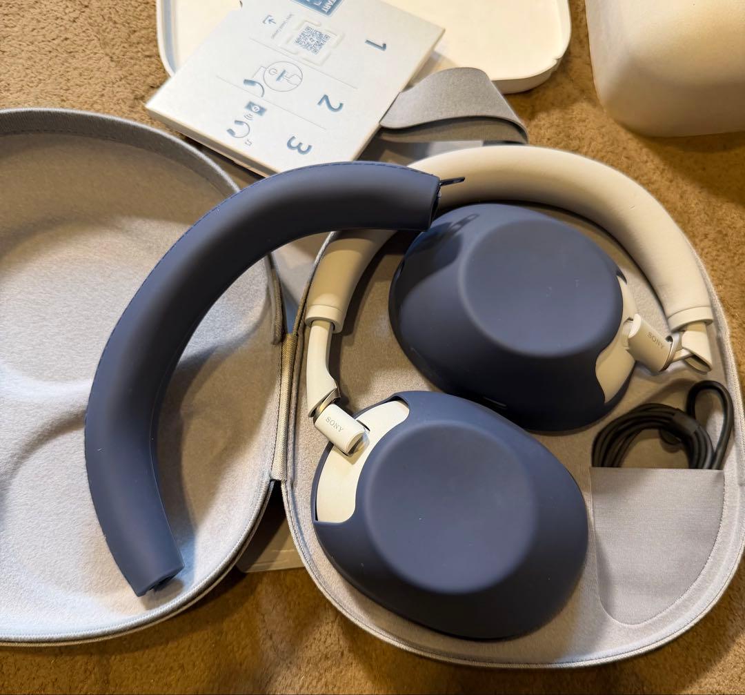 Sony WH-1000XM6 プラチナシルバー　使用少