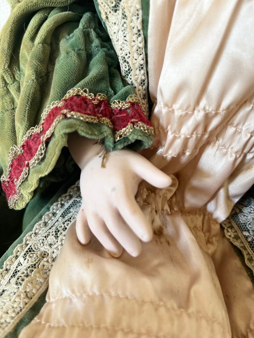 愛くるしい西洋人形 ２　コレクターズドール　\" A T \"