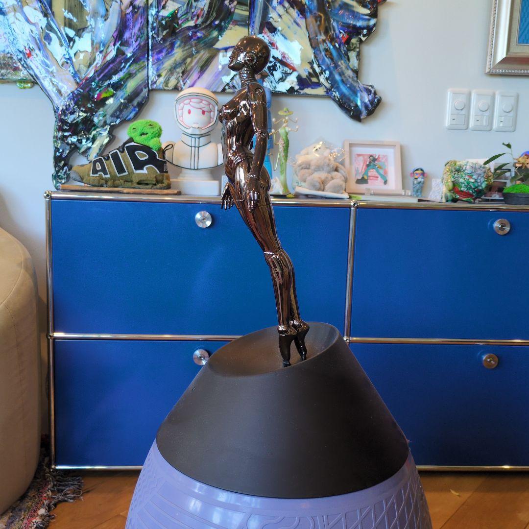 空山基Sexy Robot floating _1/4 scale black