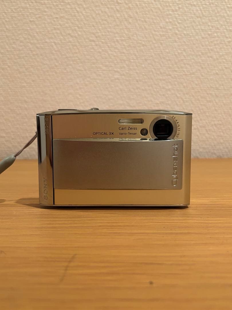 【美品】SONY Cyber-ShotデジタルカメラDSC-T5⭐︎動作確認済み