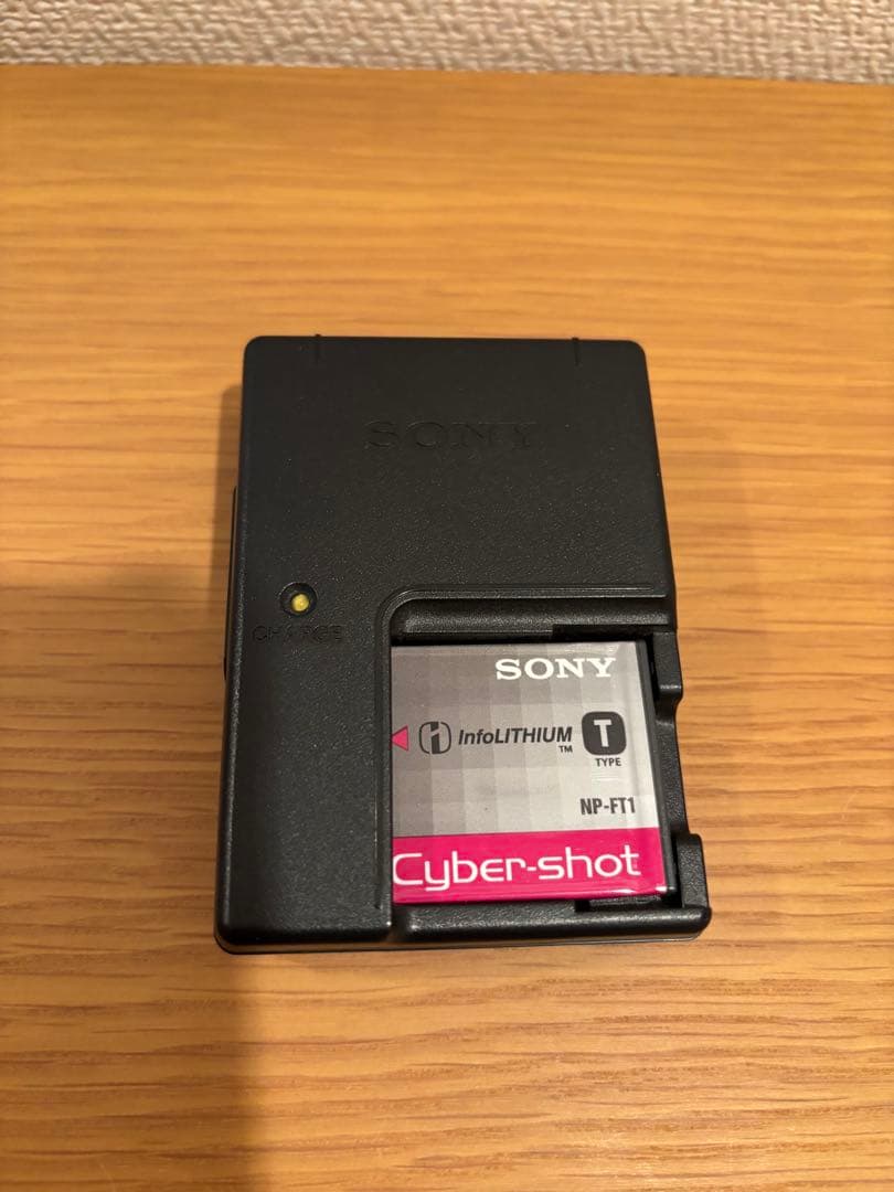 【美品】SONY Cyber-ShotデジタルカメラDSC-T5⭐︎動作確認済み