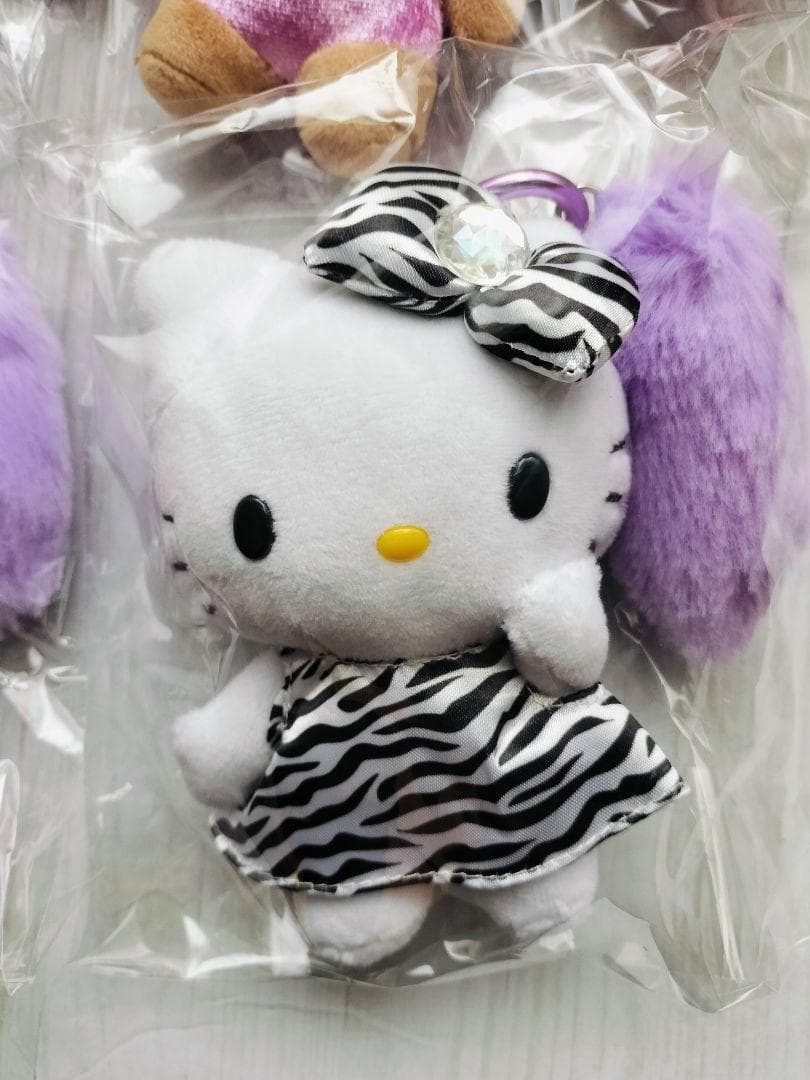 キティちゃんしっぽ付きマスコットキーホルダー▫日焼け▫ヒョウ ピンク▫ゼブラ▫