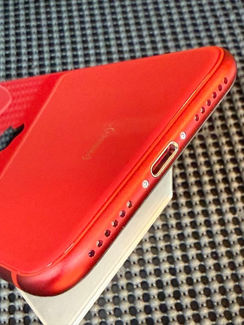 iPhoneSE 第2世代 128GB レッド SIMフリー バッテリー100%