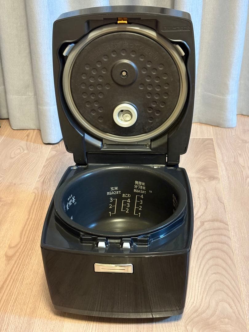三菱 IH炊飯器 NJ-KSX104 本炭釜 5.5合炊き 動作良好　送料込み