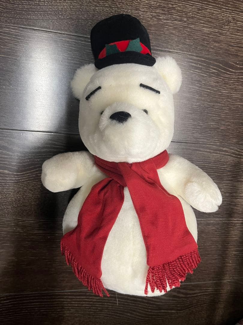 クマのプーさん　ホワイトぬいぐるみ