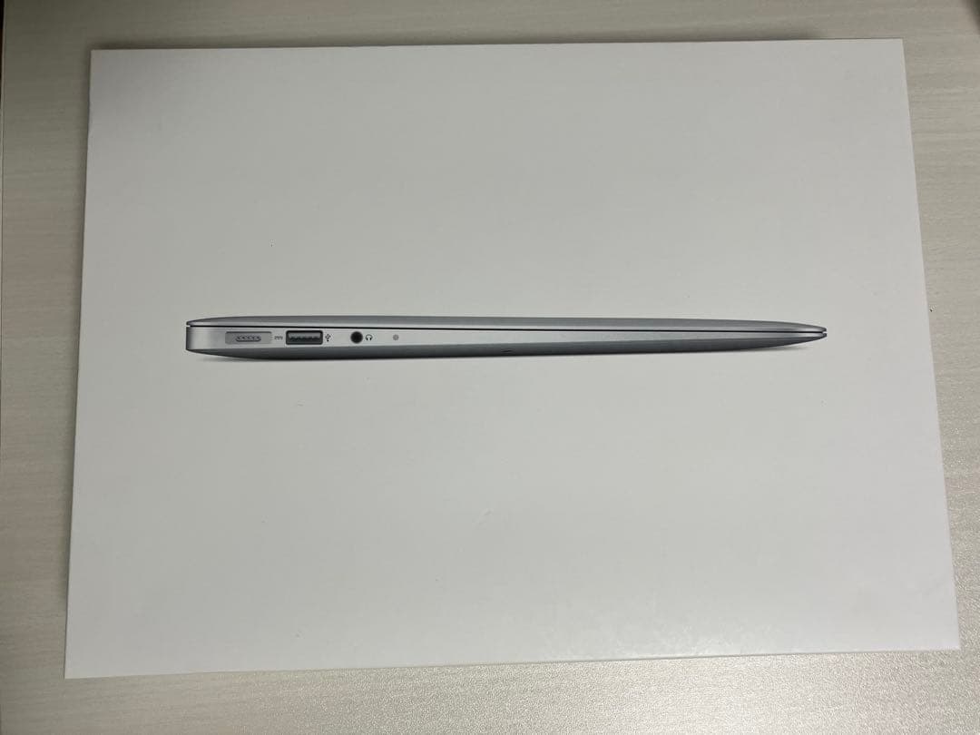 MacBook本体 Apple MacBook Air 13 inch Mid 2012 500GB