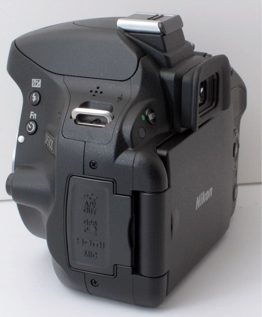 S数100回未満！Nikon D5100★初心者向け★転送OK★普段使いに最適