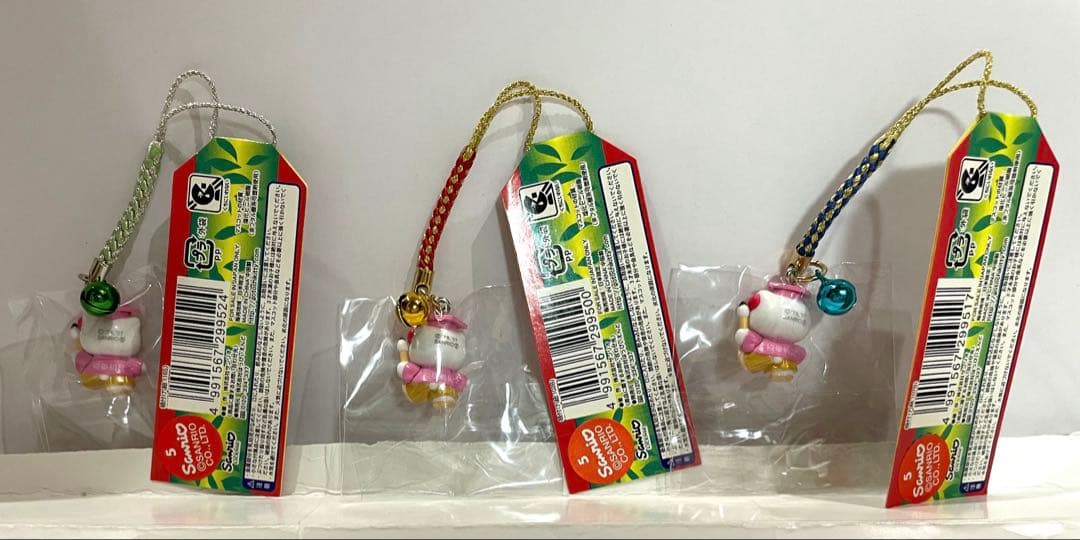 ハローキティ 根付 ストラップ色違い3種　史跡足利学校