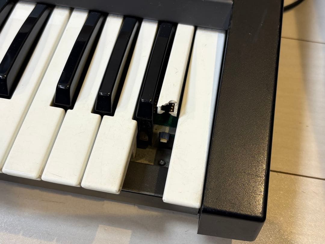 【名機】Roland JUNO-106 シンセサイザー(ジャンク）