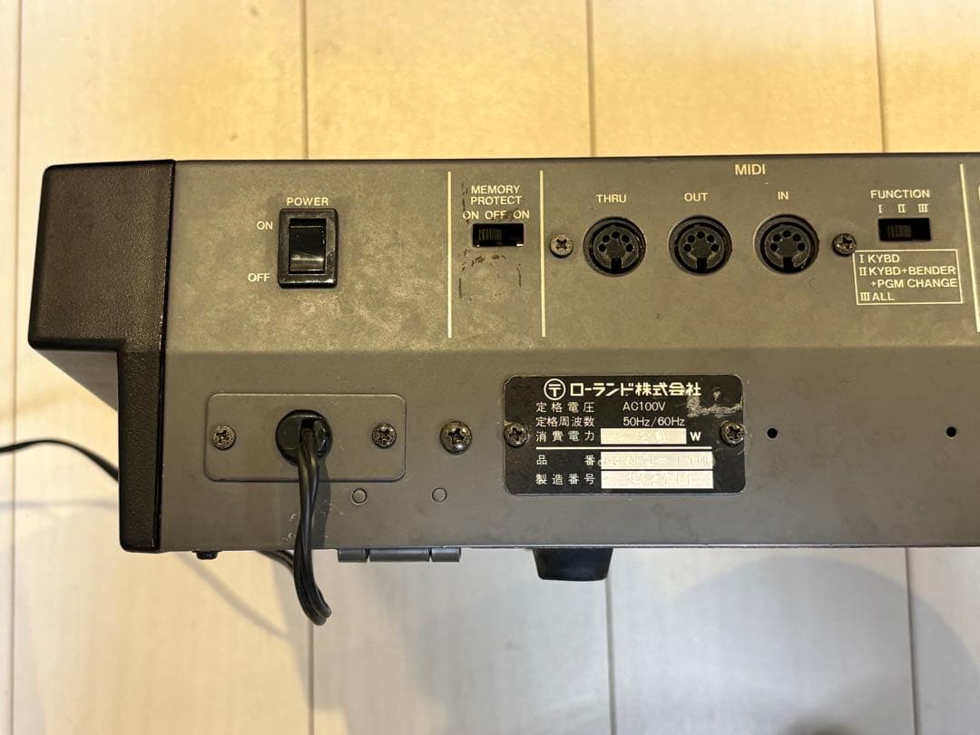 【名機】Roland JUNO-106 シンセサイザー(ジャンク）