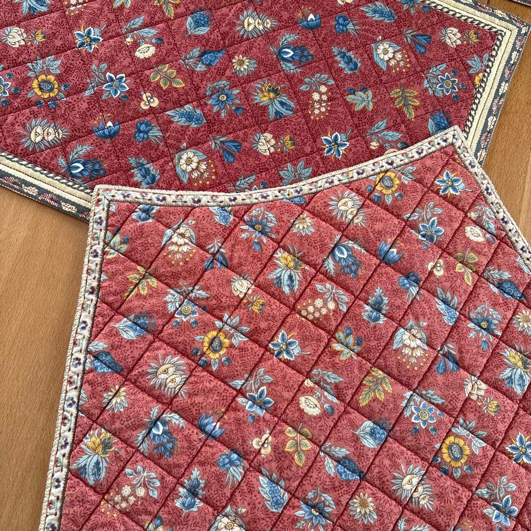 《ヴァルドローム・フランス》 プロバンス柄ランチョンマット4枚セット