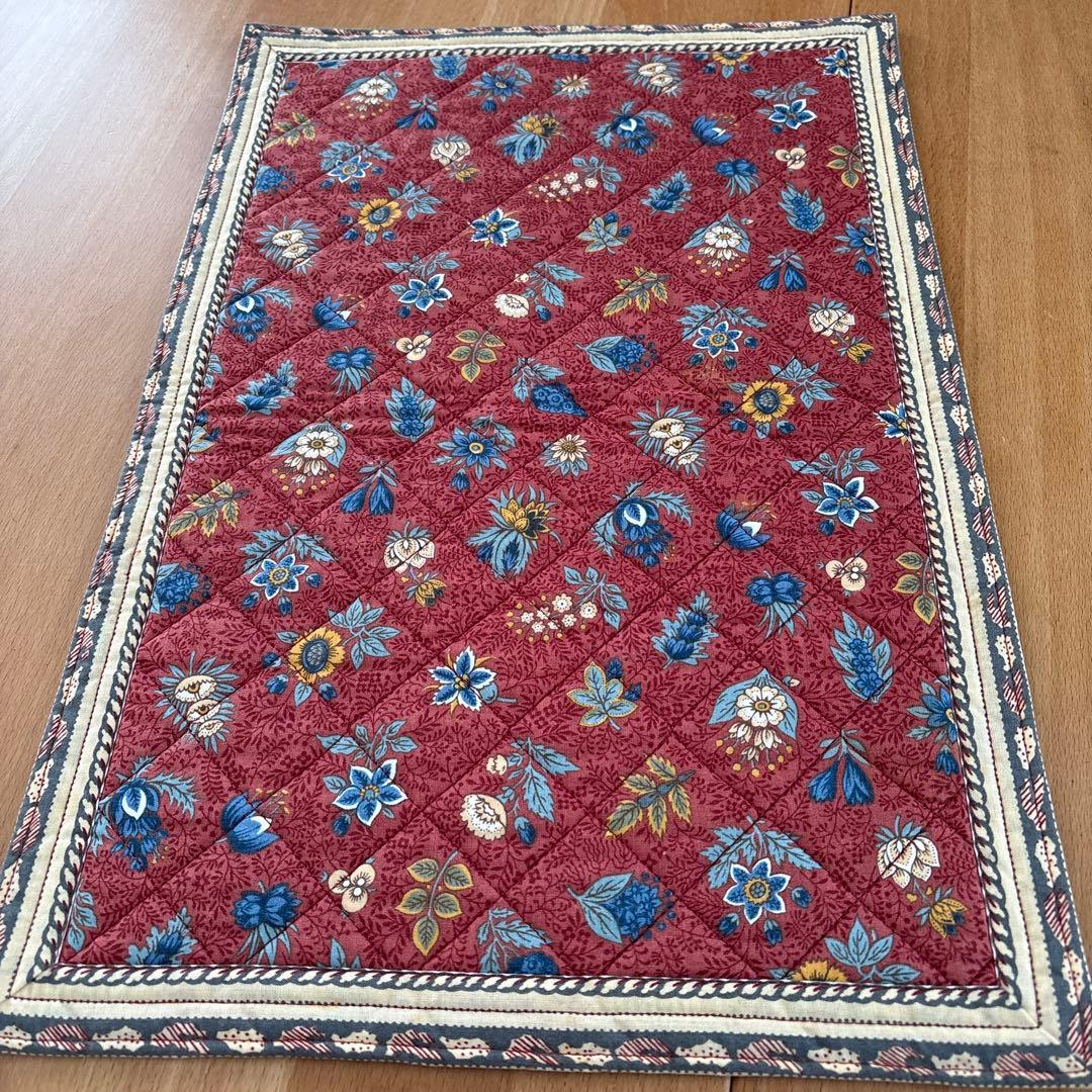 《ヴァルドローム・フランス》 プロバンス柄ランチョンマット4枚セット