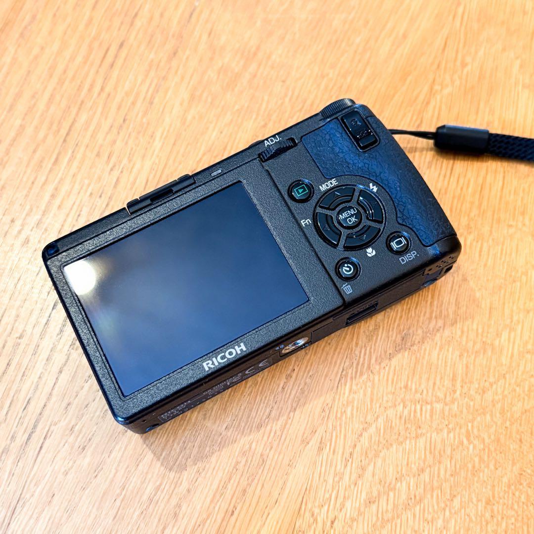 極美品 975ショット RICOH GR DIGITAL II デジタルカメラ